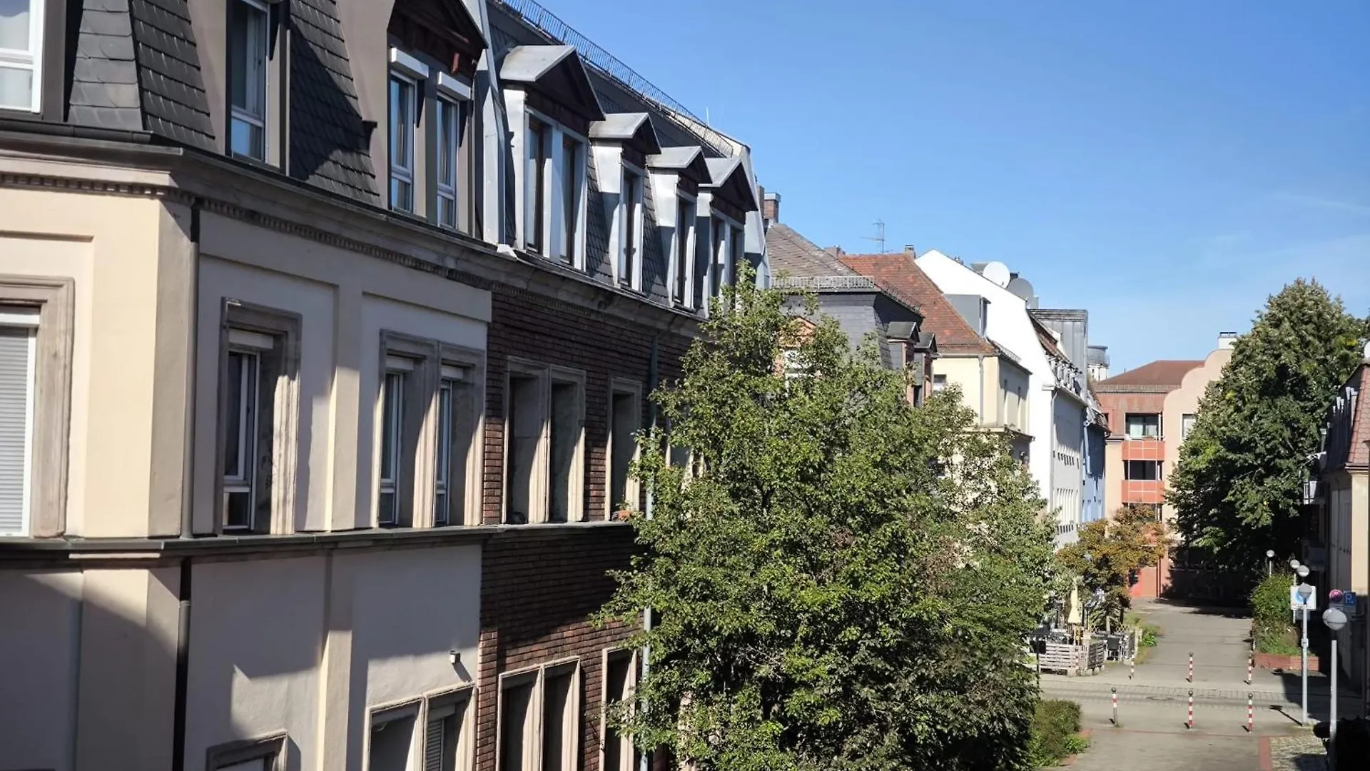 Apartment Falk Homes- Luxus Apartments, Ideal Fuer Geschaeftsreisende & Familien - Nahe Messe, Im Zentrum Nuernbergs Mit Balkon, Arbeitsplatz & Parkplatz, Self Check-In Germany
