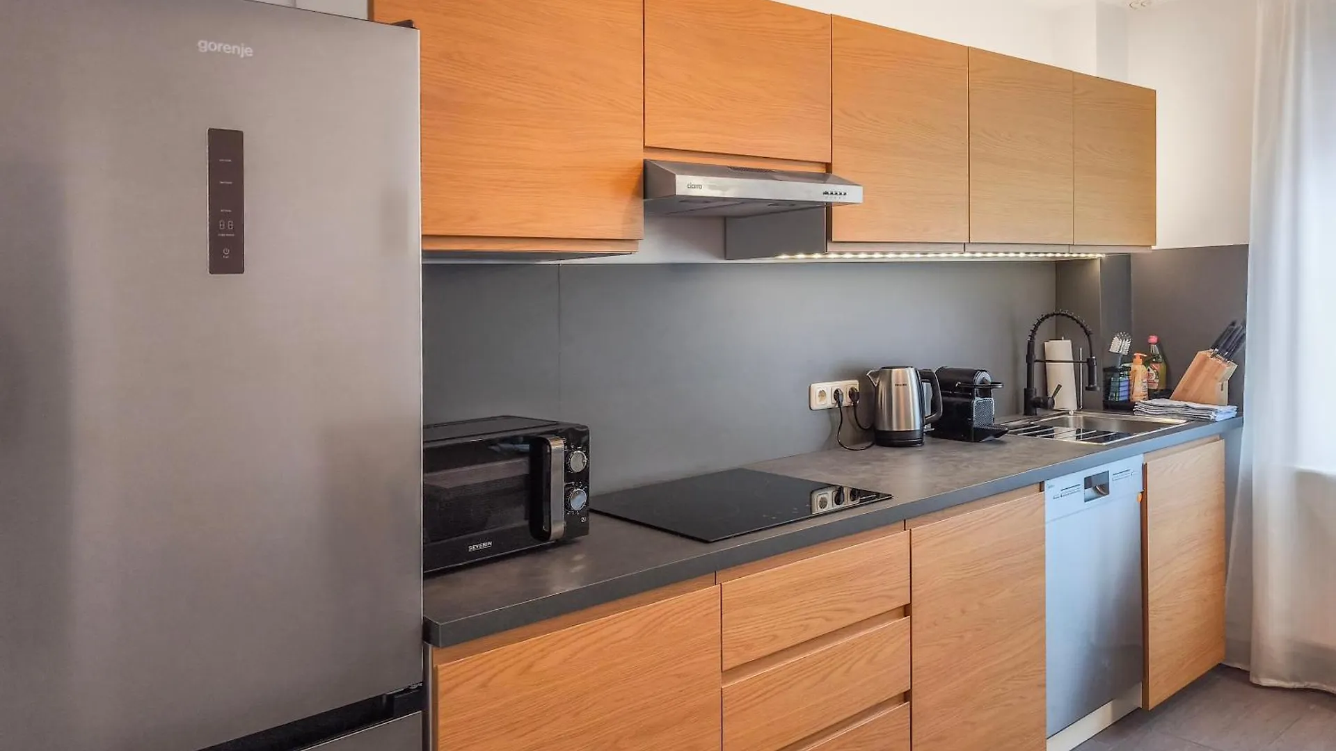Apartment Falk Homes- Luxus Apartments, Ideal Fuer Geschaeftsreisende & Familien - Nahe Messe, Im Zentrum Nuernbergs Mit Balkon, Arbeitsplatz & Parkplatz, Self Check-In